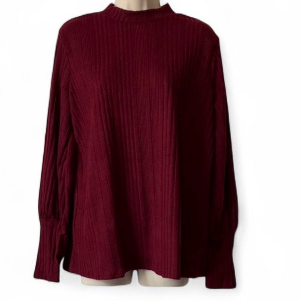 Ribbed Knit Mock‎ Turtleneck